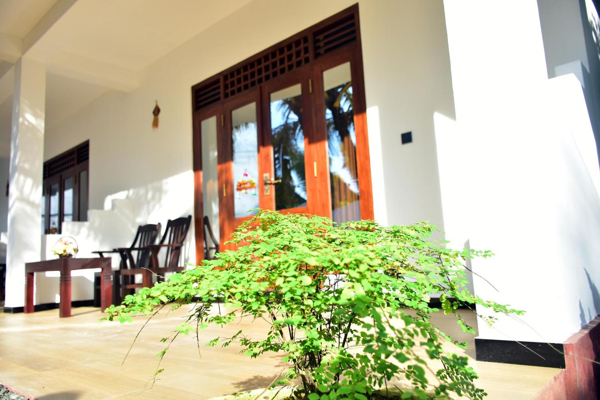 Aliya Aliya Hikkaduwa Exterior foto
